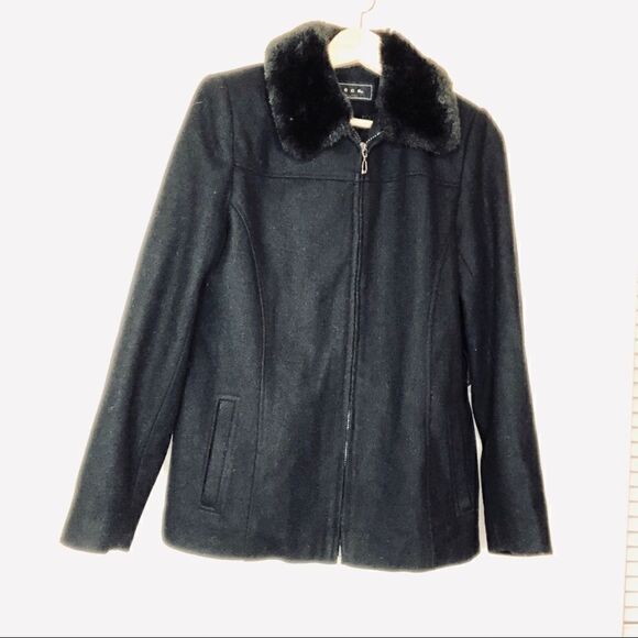 GIACCA Black Wool Coat with Faux Fur Trim - Picture 7 of 15